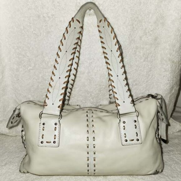 MICHAEL KORS CREAM LEATHER SHOUOLDER HANDBAG WITH A ZIP CLOSURE - Picture 2 of 6